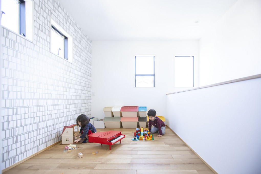 ホールは、子供部屋やミニシアターにと多用途に使えます。