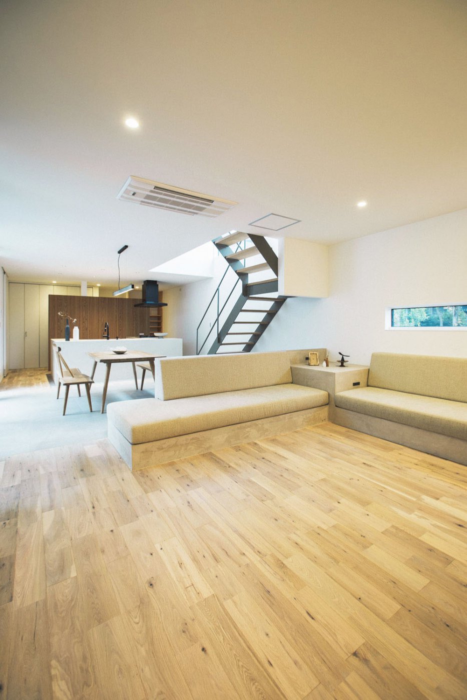 造作キッチンが主役のお家